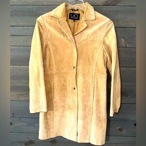 UTEX DESIGN STUNNING VINTAGE SUEDE JACKET. Size M.
